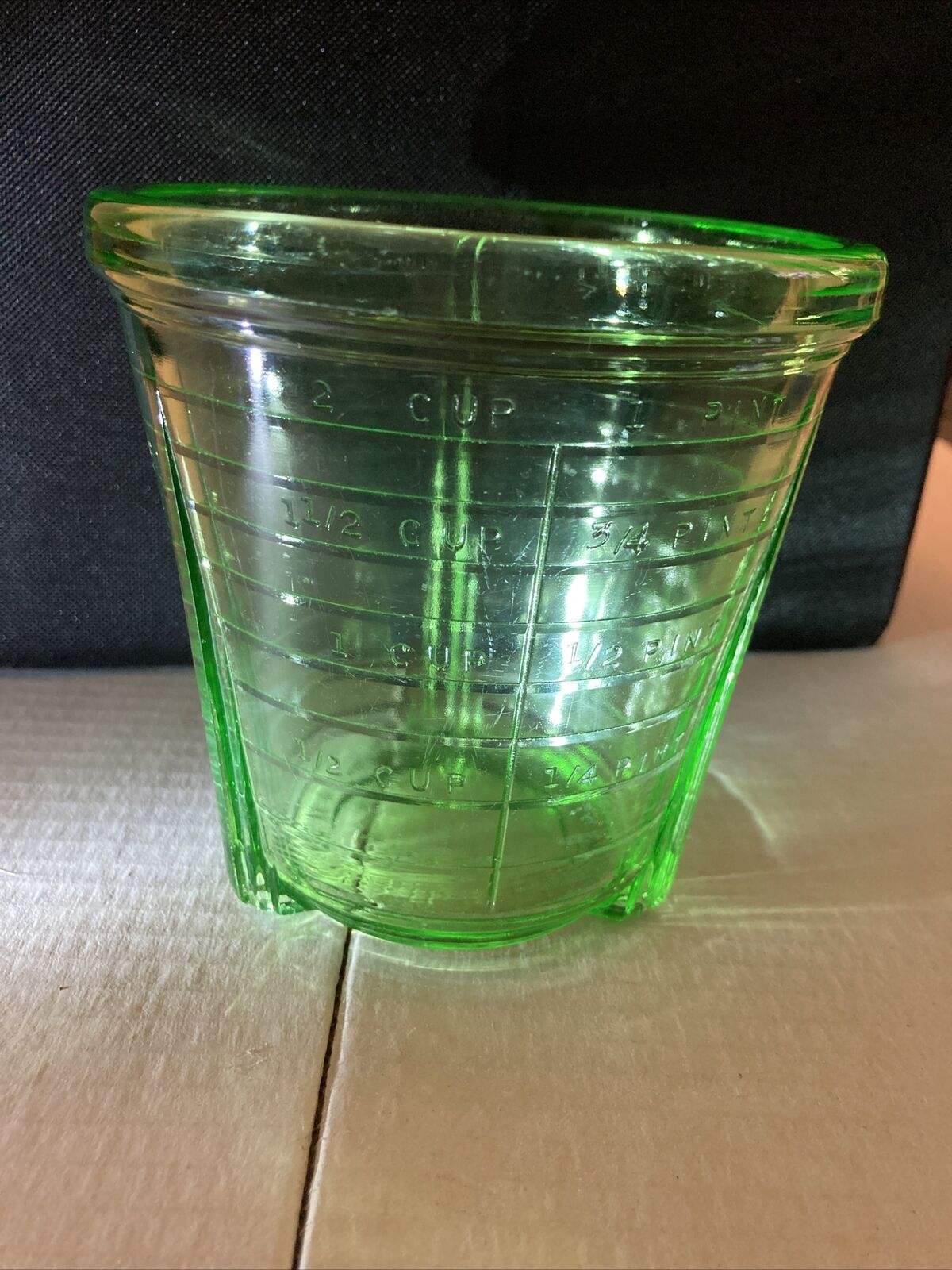 Vintage Vidrio Products Corp Green Uranium Glass Measuring Cup
