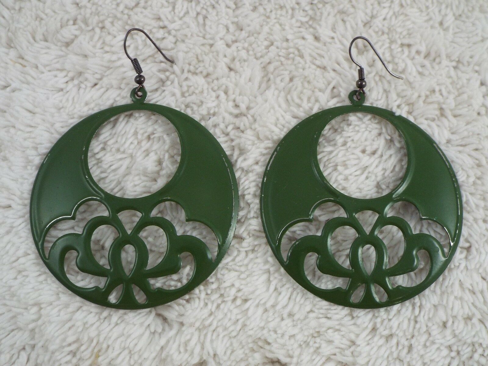 Green Filigree Pierced Earrings (c33)