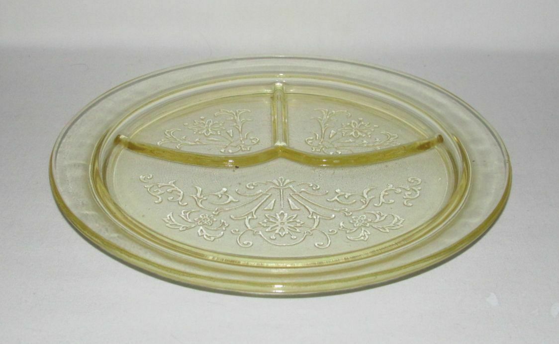U.s. Glass Primo "paneled Aster" Yellow 3-part Divided Grill Plate