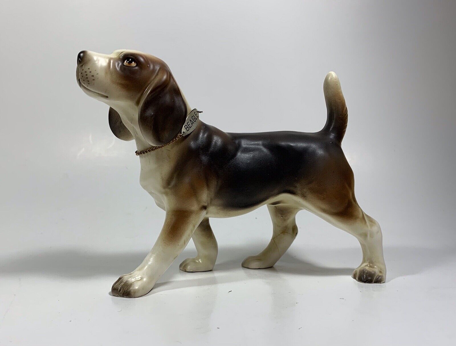 Vintage Porcelain Beagle Adult Figurine Lifelike Dog Walking Chain Collar 4 1/2”